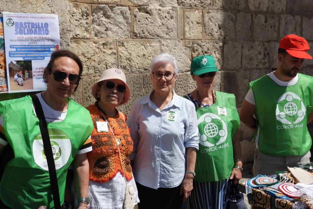 Rastrillo solidario en Burgos (5)